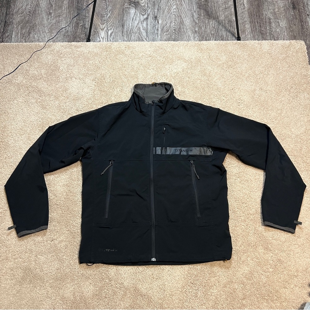 Men’s Columbia Titanium Softshell Jacket Size Large